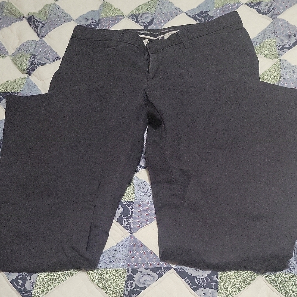 Womens DICKIES, sz 4R BLACK